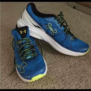 Under Armour men's sport shoes